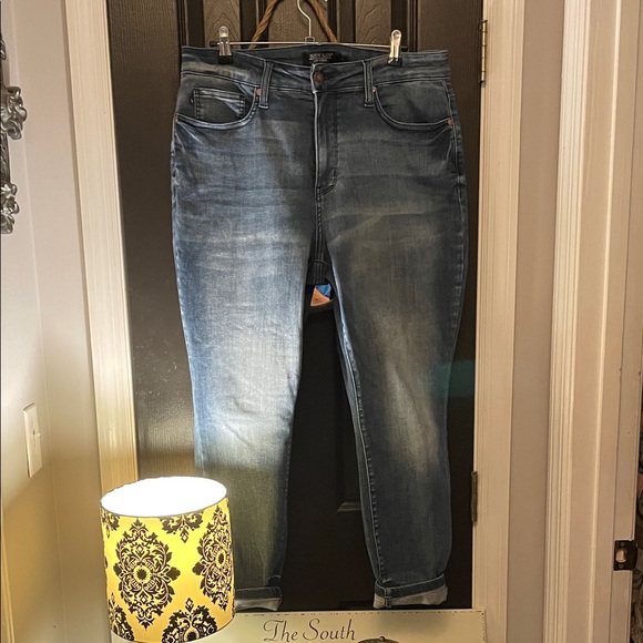 Judy Blue Women's Blue Straight Leg Jeans - Picture 1 of 8